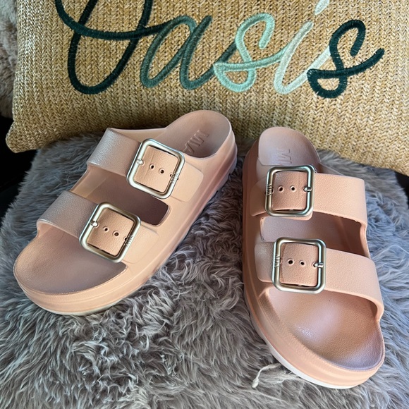 Mia Santi Double Buckle Platform Sandals - BLUSH- Size 7 - Picture 5 of 8